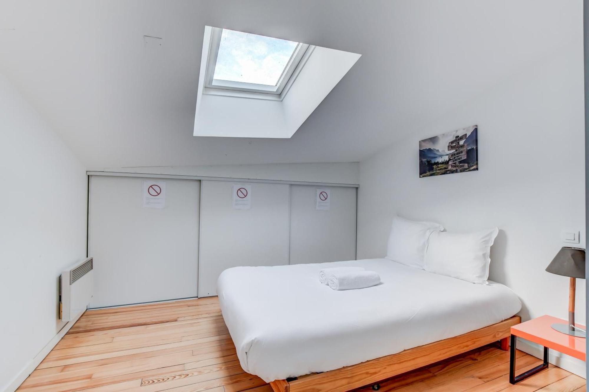 Duplex Tolosa: Pont-Neuf Retreat with AC and Private Parking Exterior photo